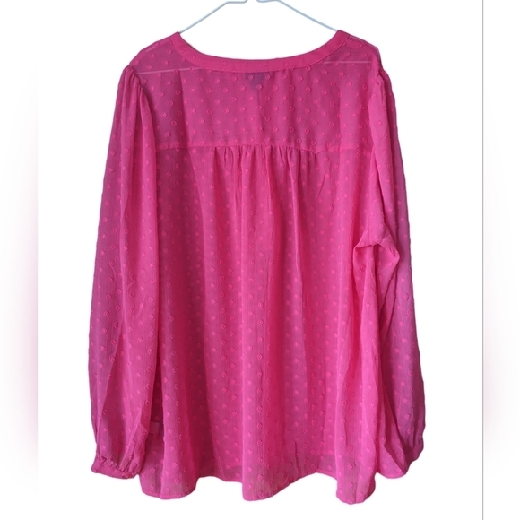 Torrid Chiffon Clip Dot Button-Front Blouse Size 2 / 2x / 18-20 - Picture 5 of 10